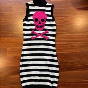 Betsy Johnson sleeveless sweater dress